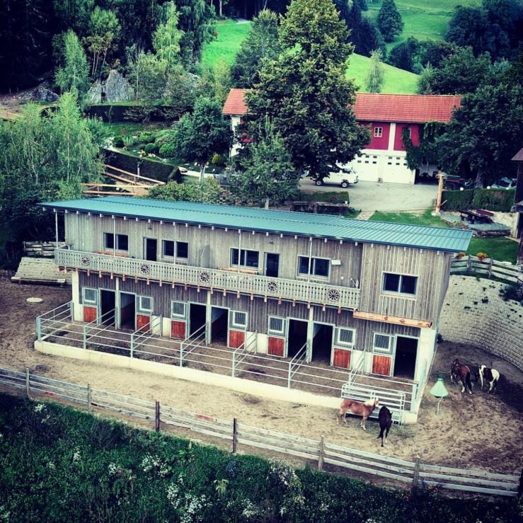 Erlebnisbauernhof Gutschi Ranch Kamp Exterior foto