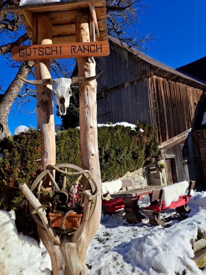 Erlebnisbauernhof Gutschi Ranch Apartamento Kamp Exterior foto